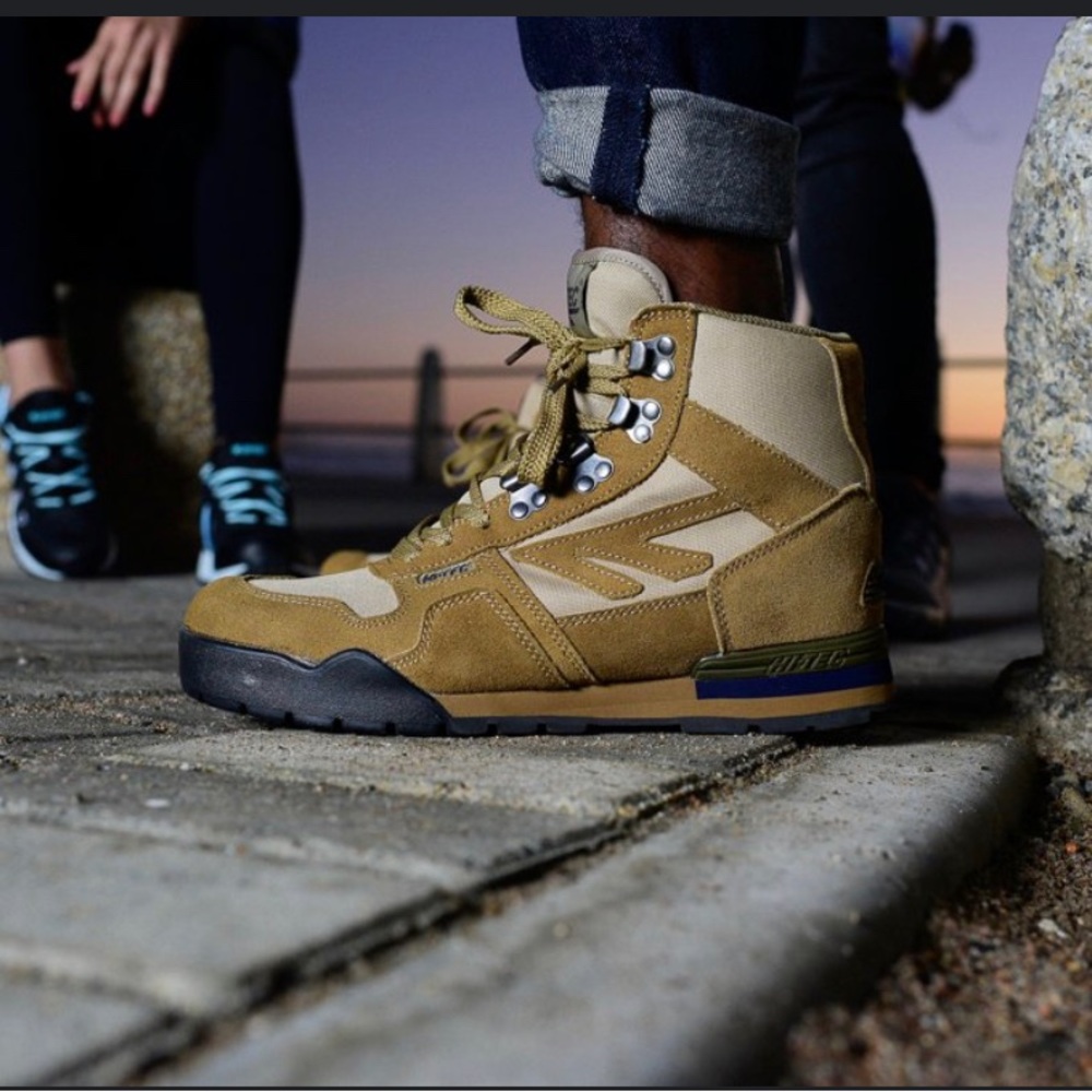Hi- Tec ankle sneakers
